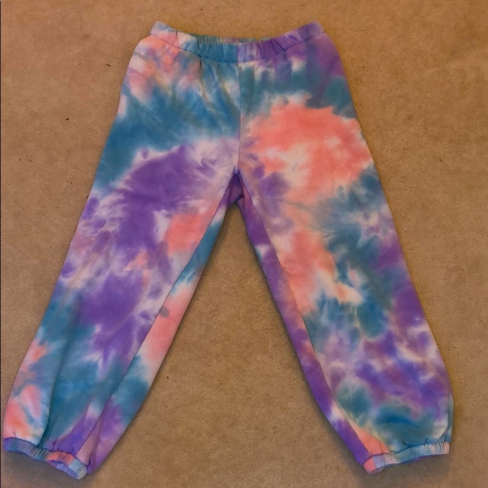 tie-dye sweatpants